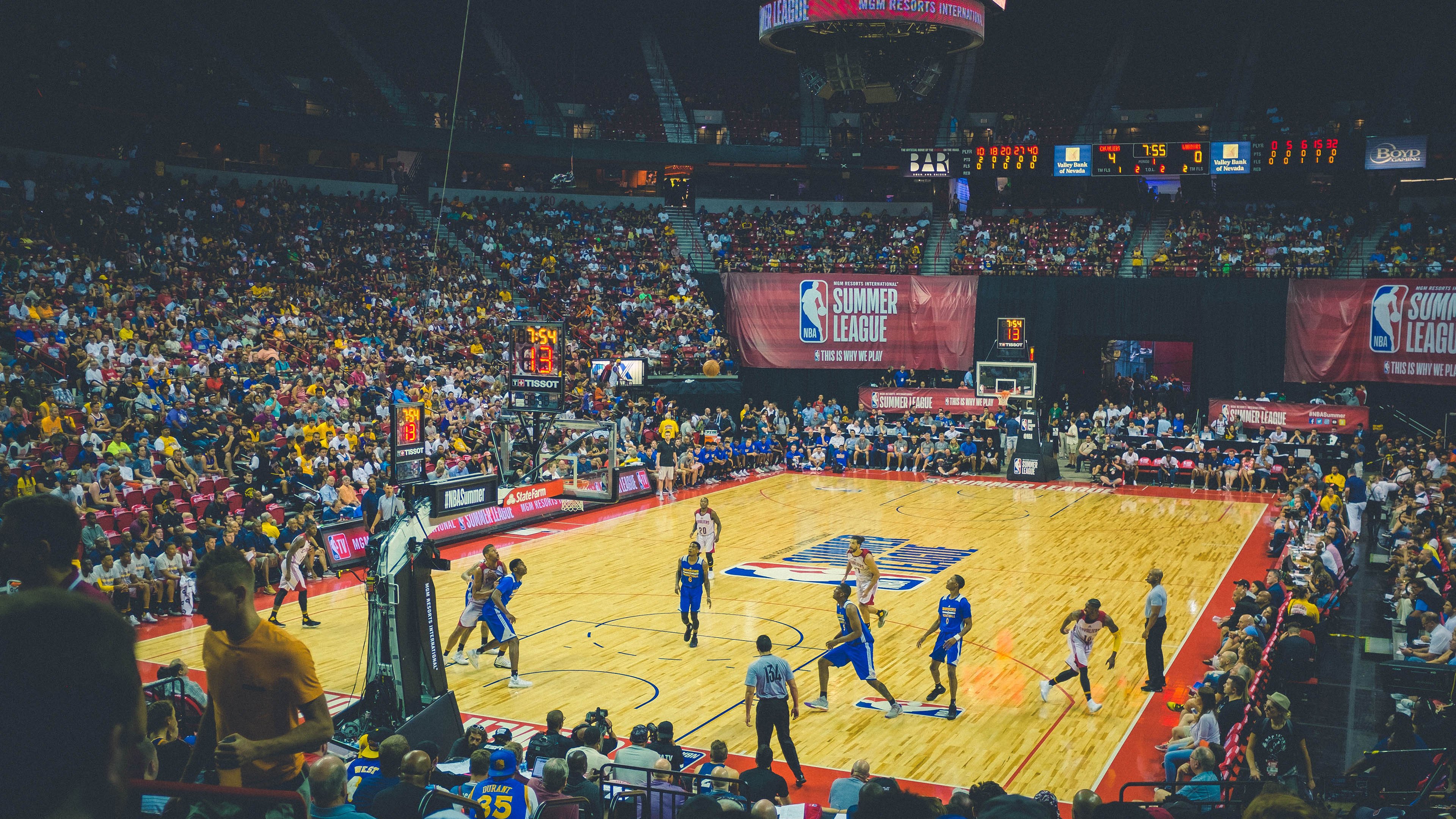 亚冠联赛激战正酣 中超劲旅客场逼平卫冕冠军