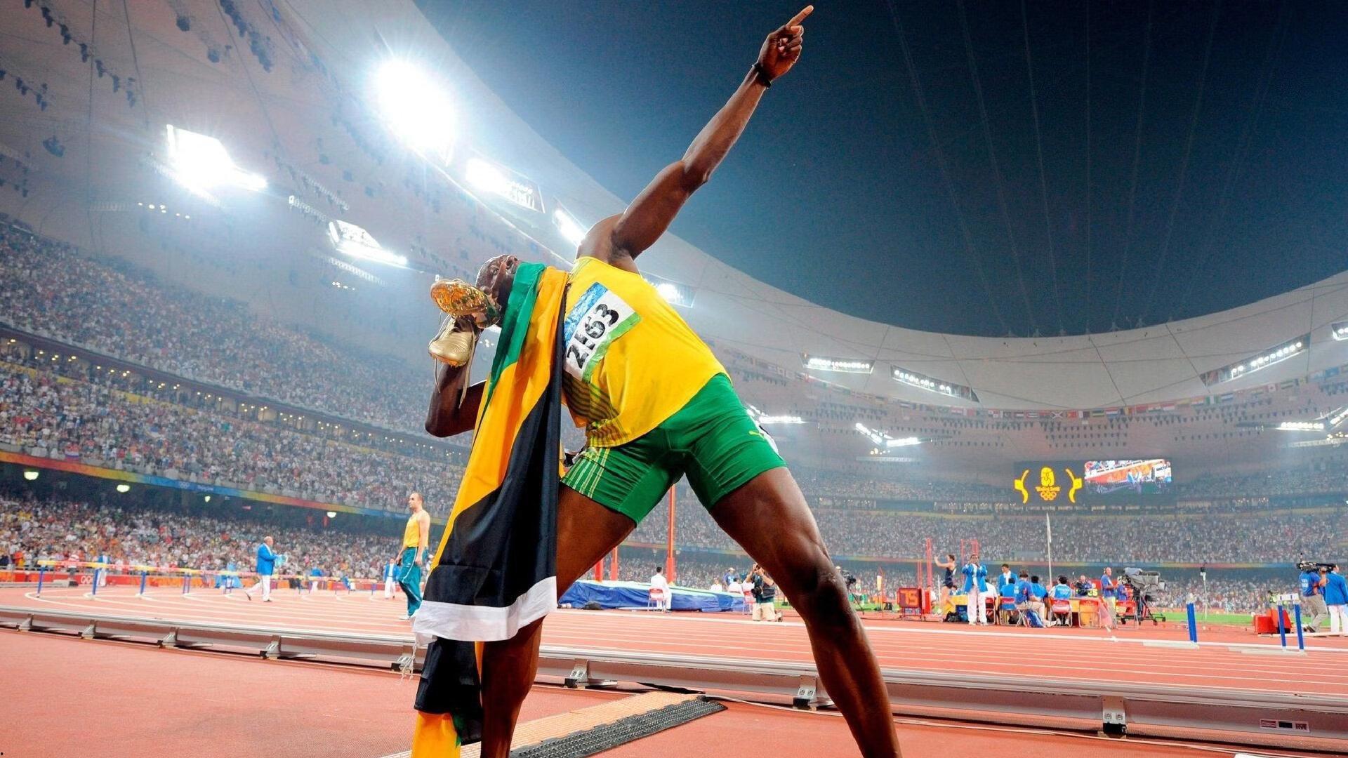 国际米兰青训新星卡马特或迎机遇，邓弗里斯伤缺引发防线重组